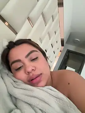 valeria2019hot live sex cam