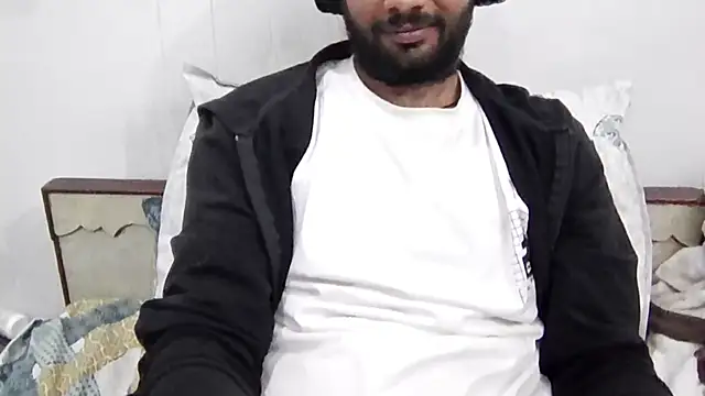 UncutLund's cam snapshot