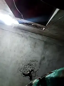 Cm_pooja's cam snapshot