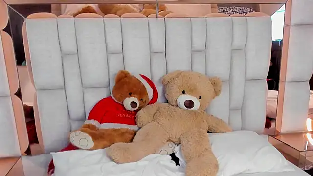 adalinarusell_'s cam snapshot