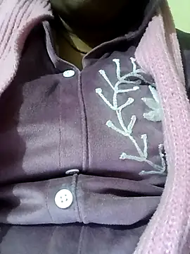 Desi_Biwi's cam snapshot