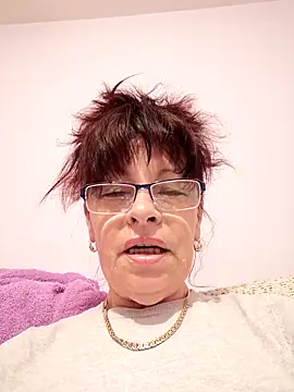 flymyrya123's cam snapshot