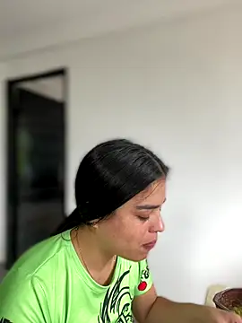 JuanitaMore01's cam snapshot