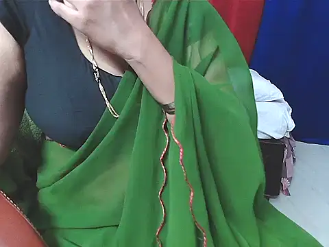 sunitha-3's cam snapshot