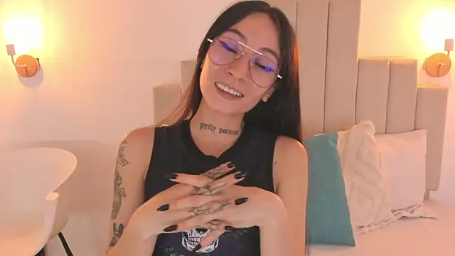 Michell_Wallker live sex cam