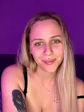 lunawolf21 live sex cam