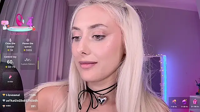 LoryWood's cam snapshot