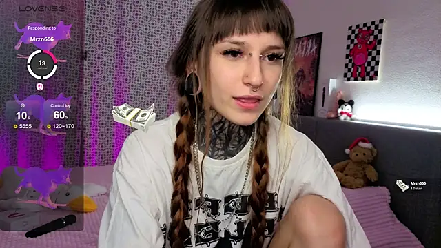 LilithPoison's cam snapshot