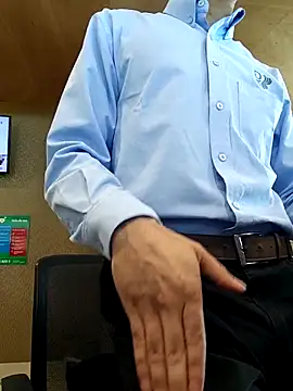 TommyMomentum's cam snapshot