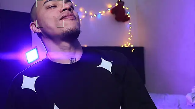 AlphaMasterXxx's cam snapshot