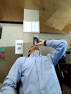 TommyMomentum's cam snapshot