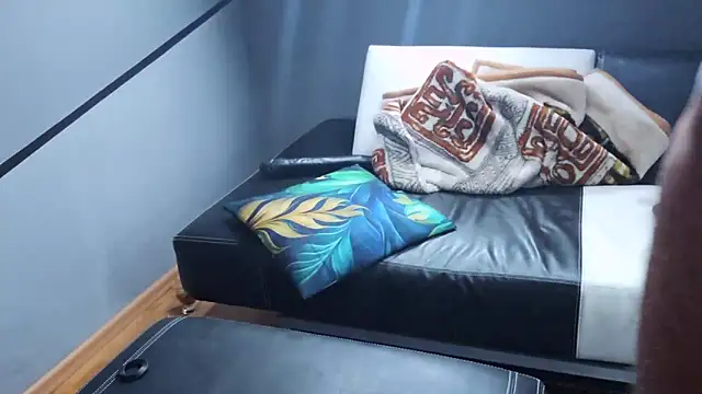 slavic_boy_39 live sex cam