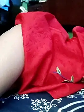 QueenSoreal live sex cam