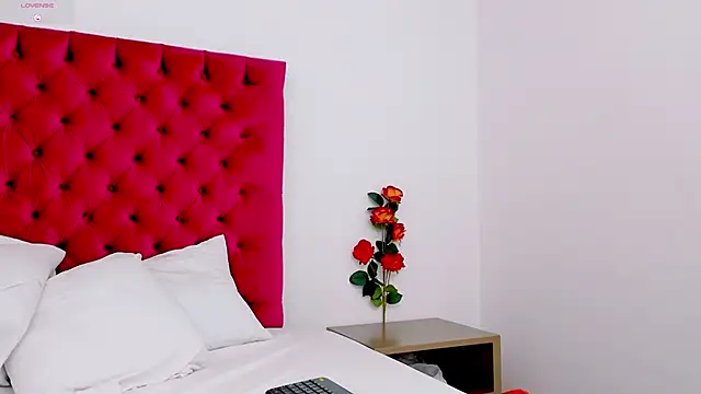 TaniaBolton's cam snapshot