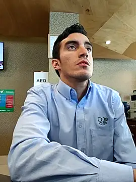 TommyMomentum's cam snapshot