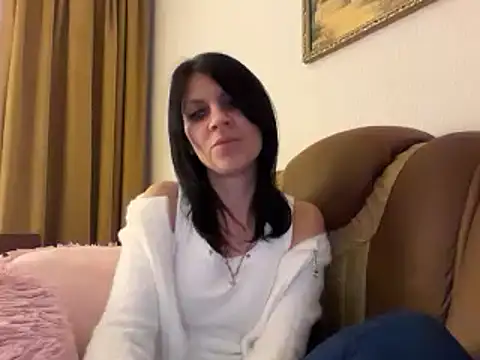 InjaAtHome live sex cam