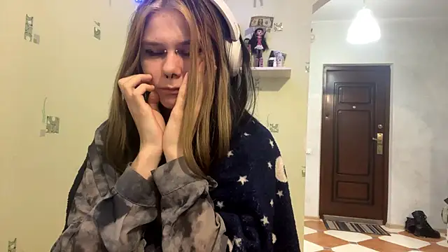 TraceeSchutt's cam snapshot