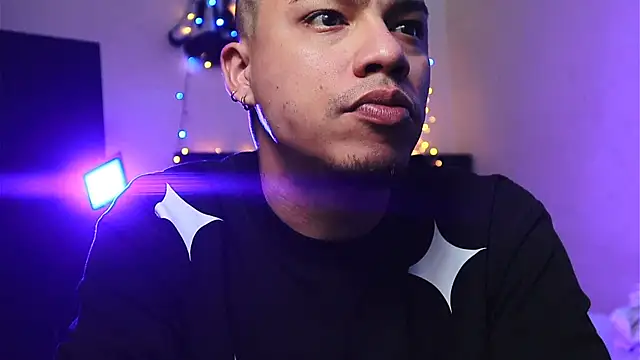 AlphaMasterXxx live sex cam