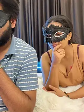 vickyandtania's cam snapshot