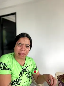 JuanitaMore01's cam snapshot