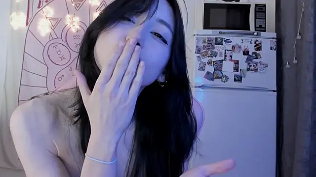 Holy420lolii's cam snapshot