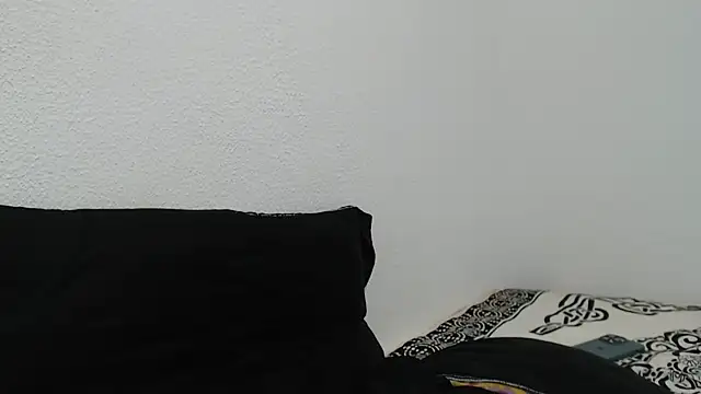 CrisBathoryxxx's cam snapshot