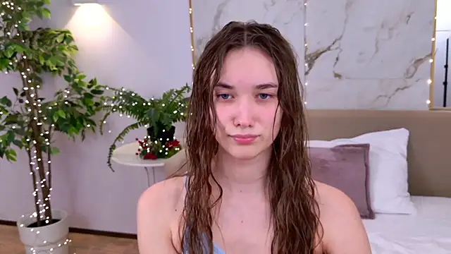 AmadaReine's cam snapshot