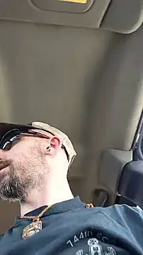 Bi_curious86's cam snapshot