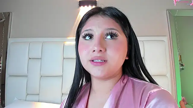 AvyMilton's cam snapshot