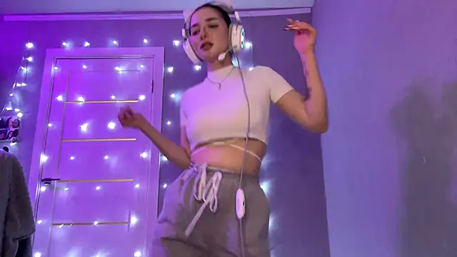 FaviolaHurl's cam snapshot