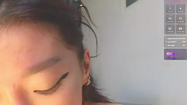 AudreyMell live sex cam