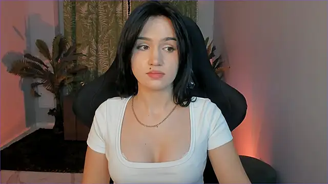 MonicaFarmer's cam snapshot