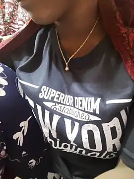 hiya369's cam snapshot