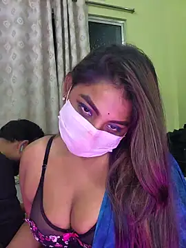 Trending_Couple live sex cam