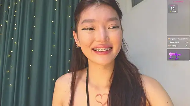 AudreyMell live sex cam