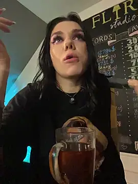 MaeveMoon's cam snapshot