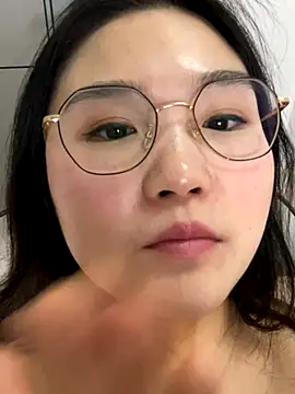 fanyiyi23 live sex cam