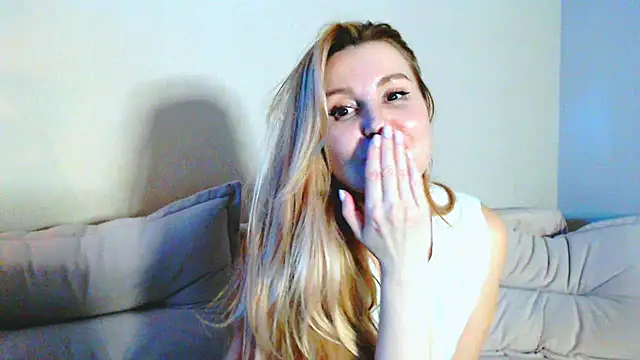 Lady_moon_'s cam snapshot