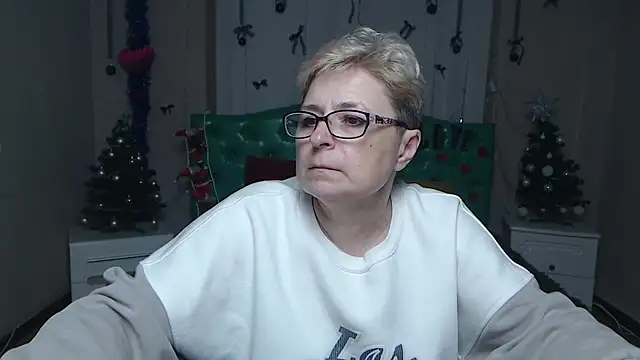 EmiliaGree's cam snapshot