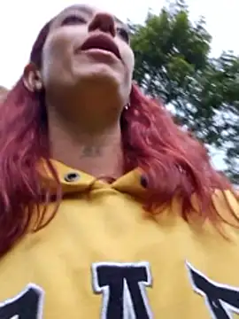 _alone-_- live sex cam