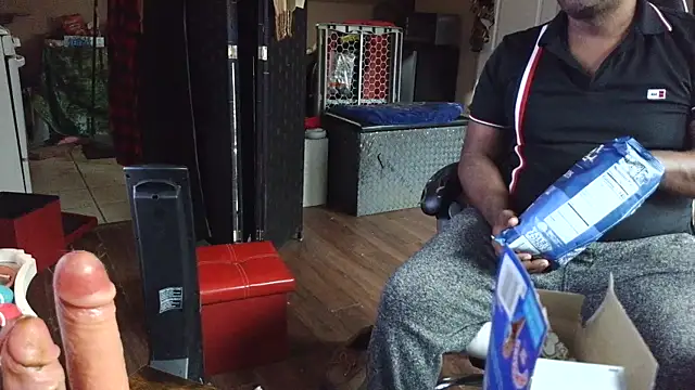 bigshh8 live sex cam