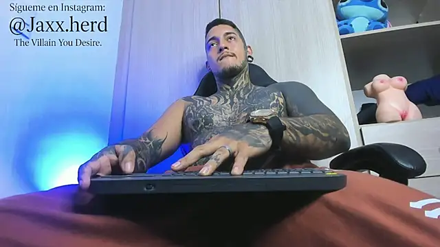 JAXXXONHERD live sex cam