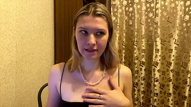 SkyeDavis's cam snapshot