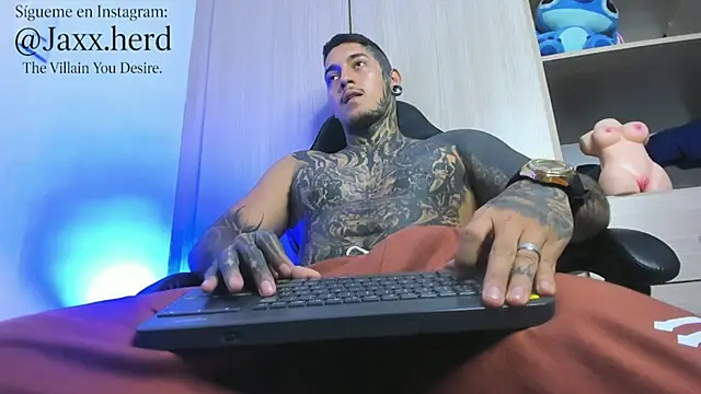 JAXXXONHERD live sex cam