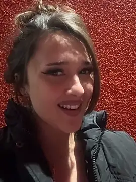 MayaVonDe's cam snapshot