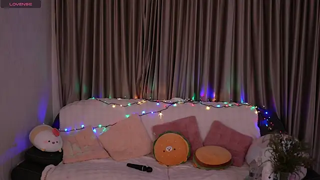 Ellis_Moonlite's cam snapshot