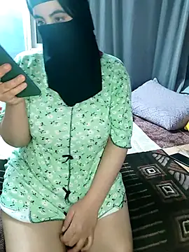 2003fatiha's cam snapshot