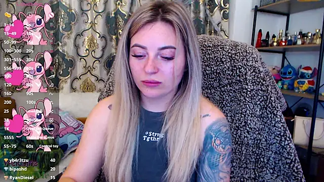 Rania_Stitch's cam snapshot