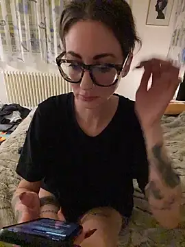 Thunder-Cunt's cam snapshot