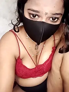 V_HOT_CUTE's cam snapshot